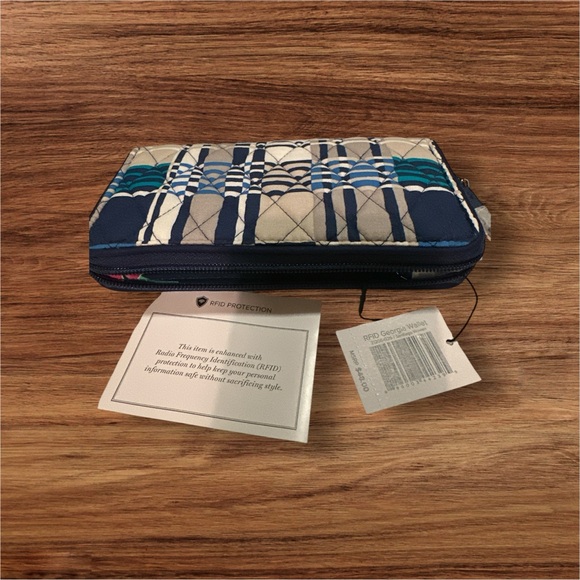 Vera Bradley RFID Zip-Around Wallet Quilted Blue Plaid - Picture 7 of 7